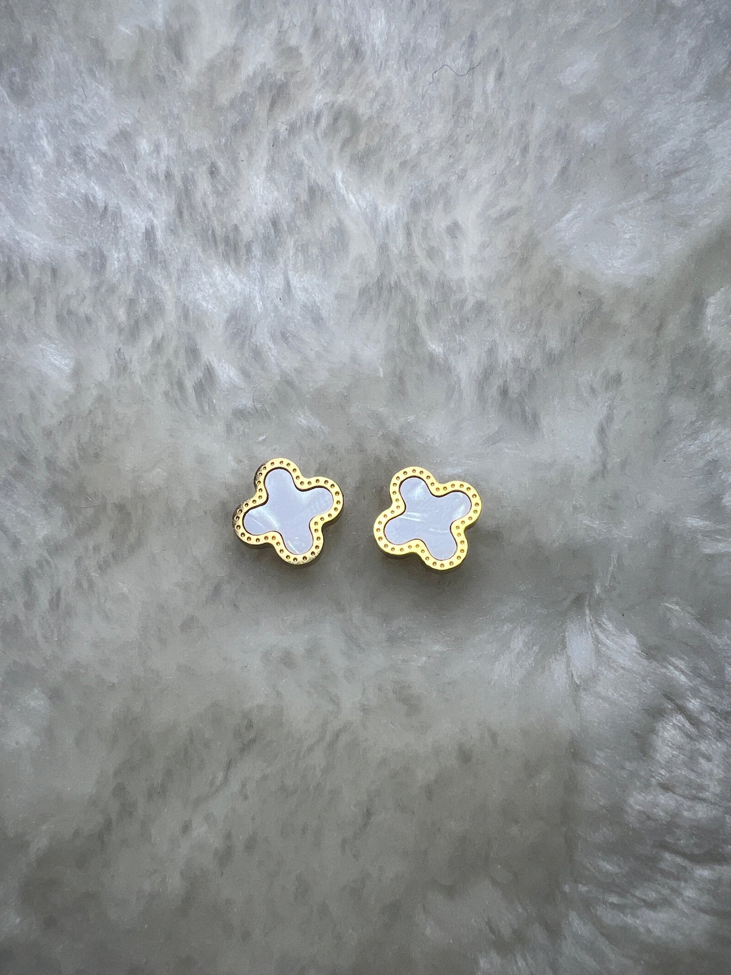 Ohrstecker „Fiore“🤍🖤