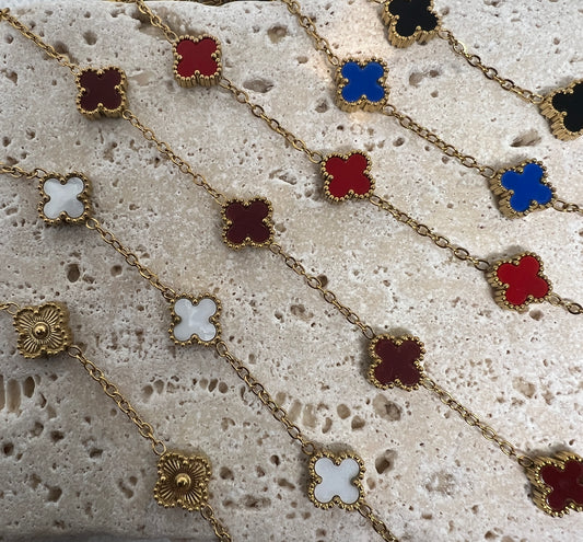 Clover klein 💛🤍🤎❤️💙🖤